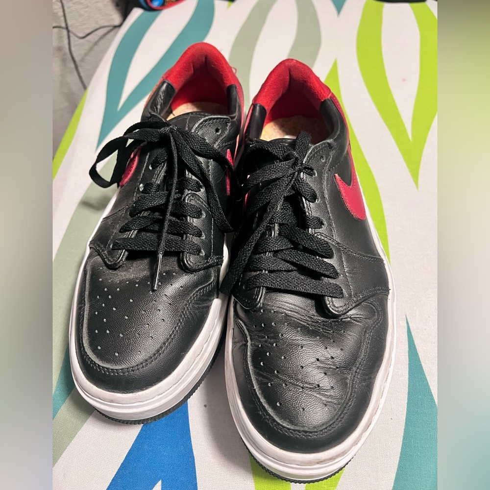 Women Air Jordan 1 elevate low Black and Red Sneakers